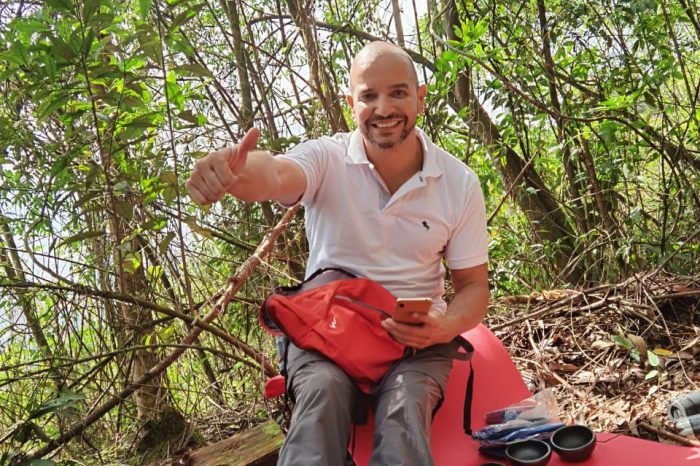 Este es Jordí Duque, un apasionado del turismo de naturaleza