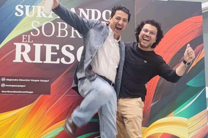 Estuve acompañando a Mauricio Vargas en el lanzamiento de su libro Surfeando sobre el riesgo, en la Universidad Pontificia Bolivariana de Medellín